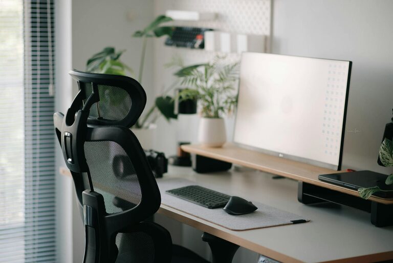 Tips for Creating a Productive Home Workspace That Enhances Focus and Comfort